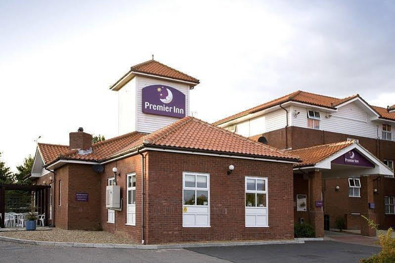 Premier Inn Chelmsford Buitenkant foto
